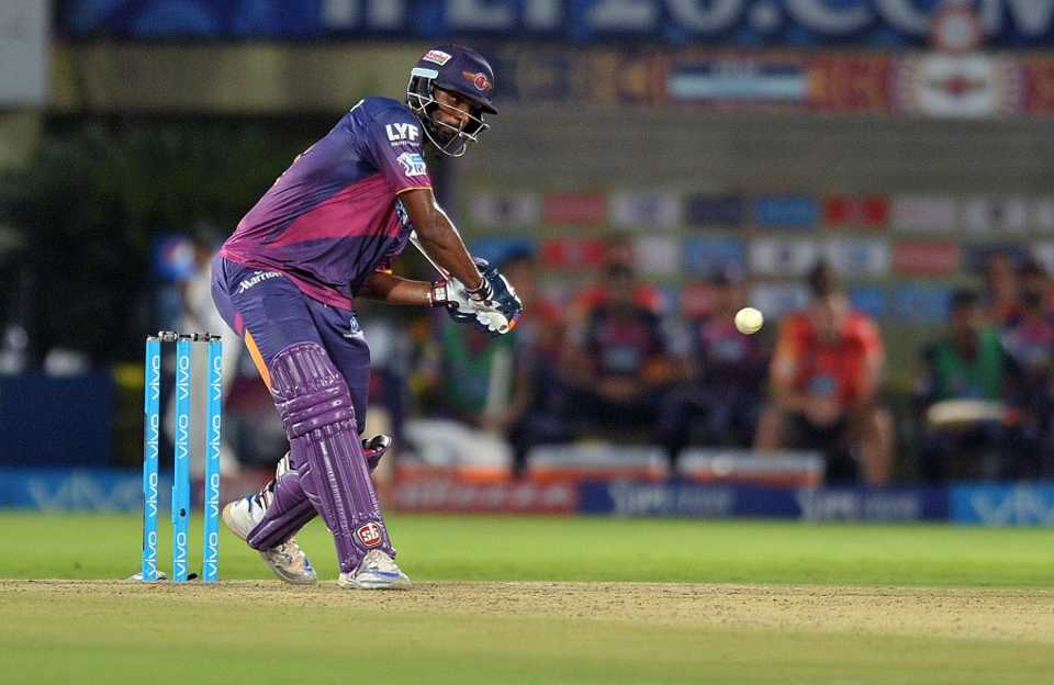 Thisara Perera scored 17 off 13 balls, Rising Pune Supergiants v Sunrisers Hyderabad, IPL 2016, Visakhapatnam, May 10, 2016