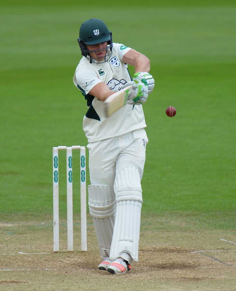 Ben Cox top-scored for Worcestershire