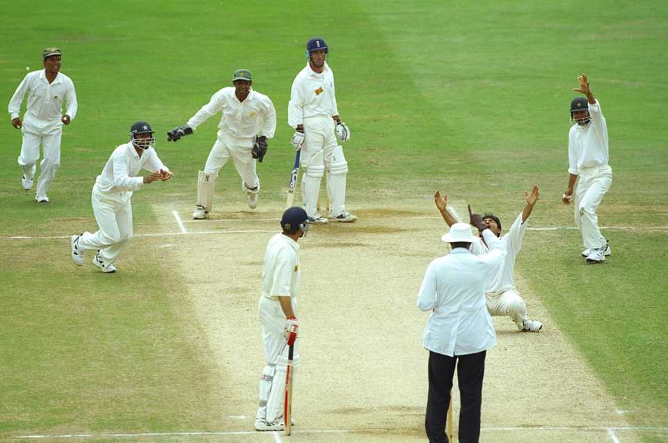 Mushtaq Ahmed gets Graham Thorpe lbw, England v Pakistan, 1stTest, Lord's, 5th day, July 29, 1996