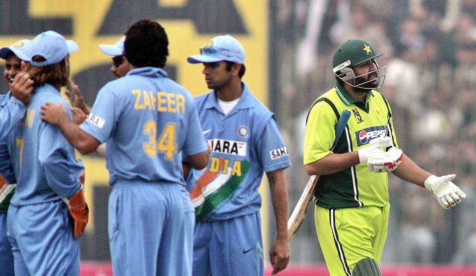 Inzamam-ul-Haq leaves after being given out 'obstructed the field', Pakistan v India, 1st ODI, Peshawar, February 6, 2006