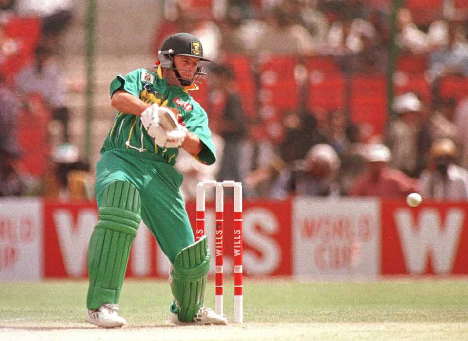 Gary Kirsten cuts, Pakistan v South Africa, World Cup, Karachi, February 29, 1996