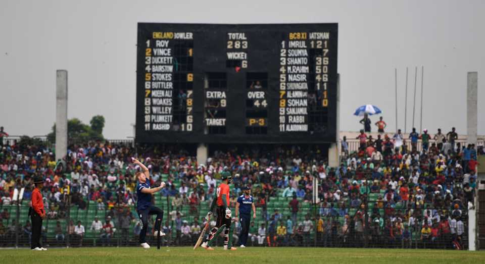 Ben Stokes bowls at Fatullah, BCB Select XI v England XI, Tour Match, Fatullah, October 4, 2016