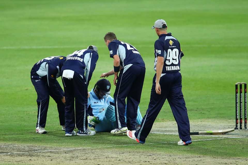 Daniel Hughes was struck by a bouncer after which Nick Larkin was subbed in as a full member, Victoria v New South Wales, Matador Cup 2016-17, elimination final, Sydney, October 21, 2016