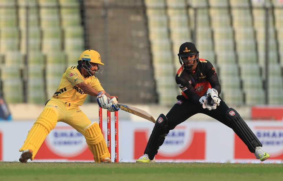 Mominul Haque scored 64 out of Rajshahi's 130