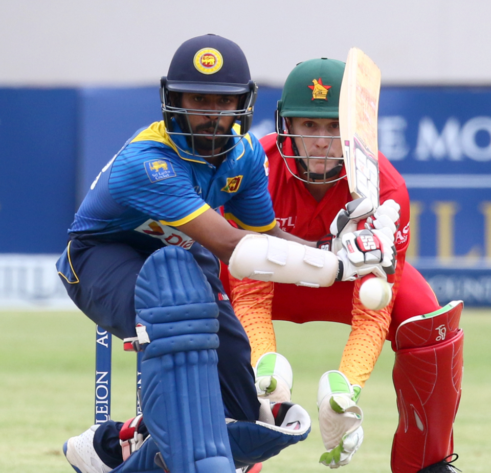 Niroshan Dickwella played a controlled knock of 41, Zimbabwe v Sri Lanka, Tri-Series, Harare, November 14, 2016
