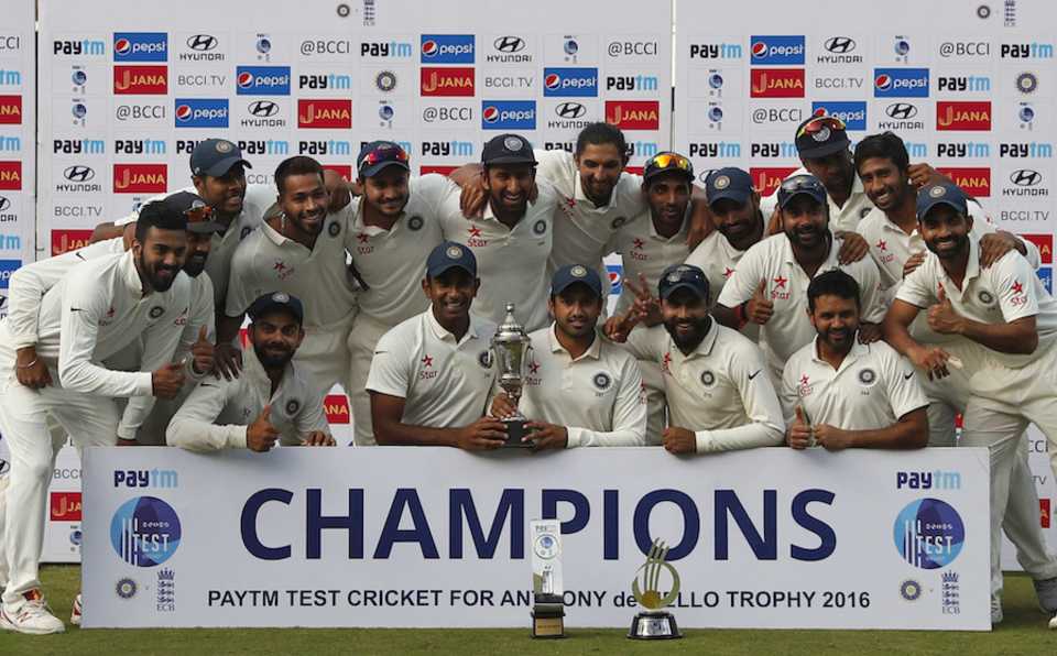 The Indian team celebrates its series win, India v England, 5th Test, Chennai, 5th day, December 20, 2016