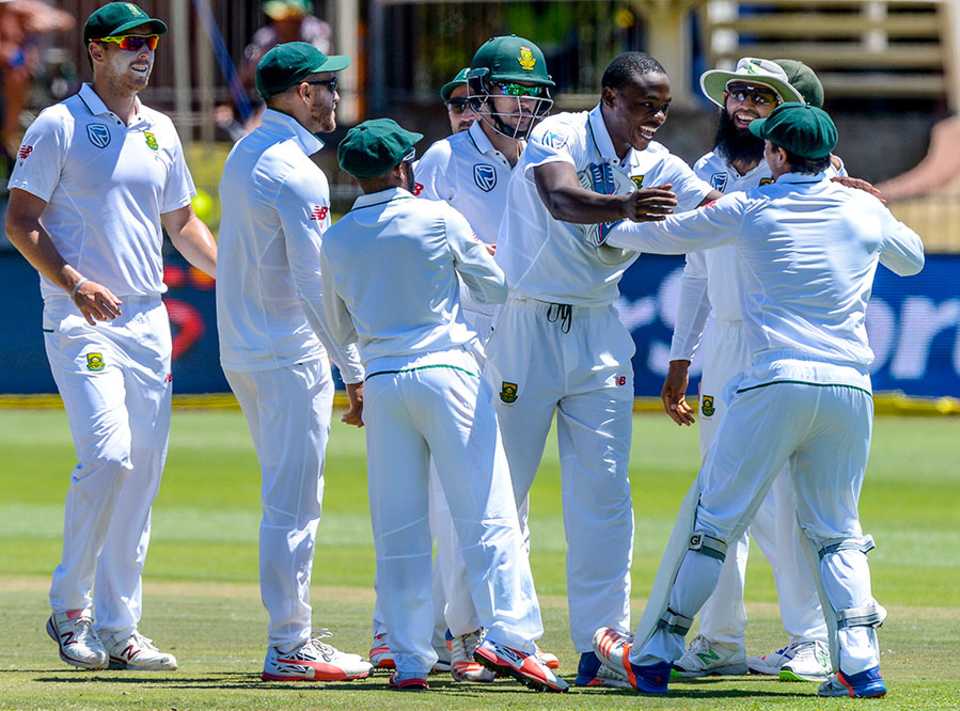 South Africa celebrate Kagiso Rabada's dismissal of Dushmantha Chameera, South Africa v Sri Lanka, 1st Test, Port Elizabeth, 5th day, December 30, 2016