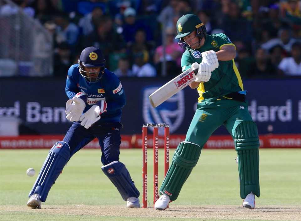 AB de Villiers cuts in his first ODI since June last year