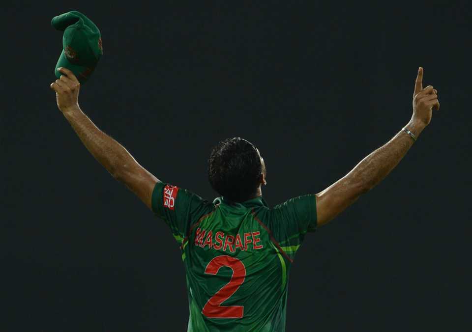 Mashrafe Mortaza celebrates after Bangladesh complete their victory