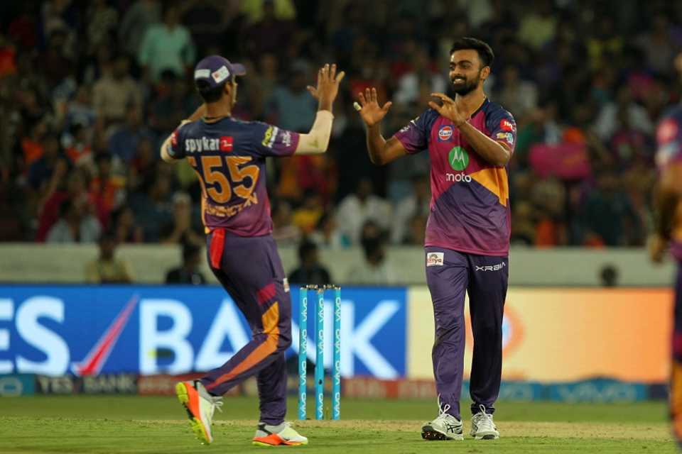 Jaydev Unadkat celebrates with Washington Sundar after taking a wicket, Sunrisers Hyderabad v Rising Pune Supergiant, IPL 2017, Hyderabad, May 6, 2017