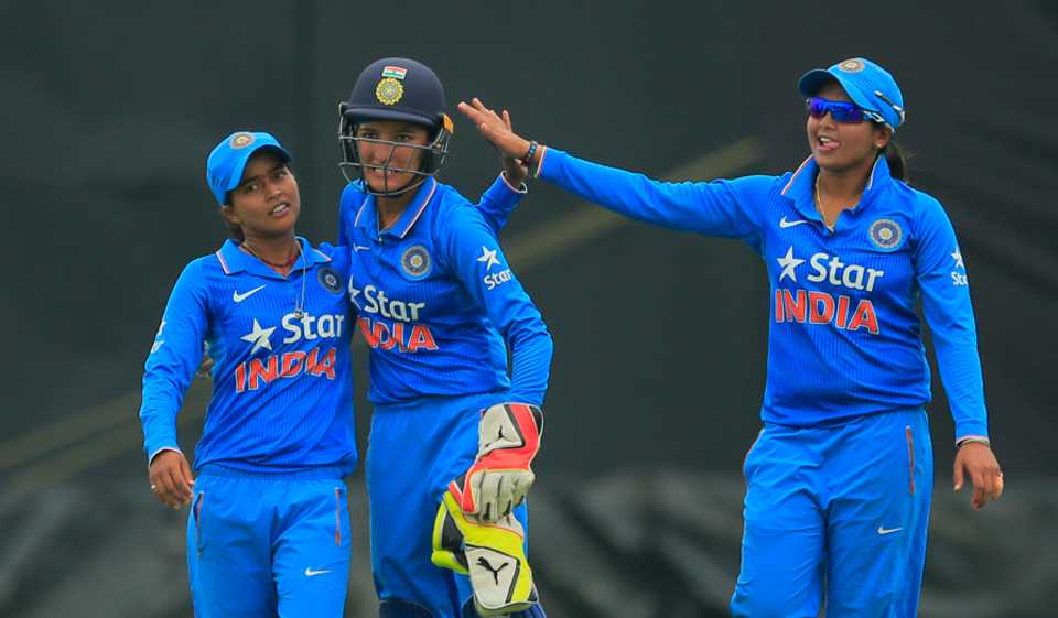 Ekta Bisht celebrates the wicket of Sana Mir, India Women v South Africa Women, Final, ICC Women's World Cup Qualifier, Colombo, February 21, 2017
