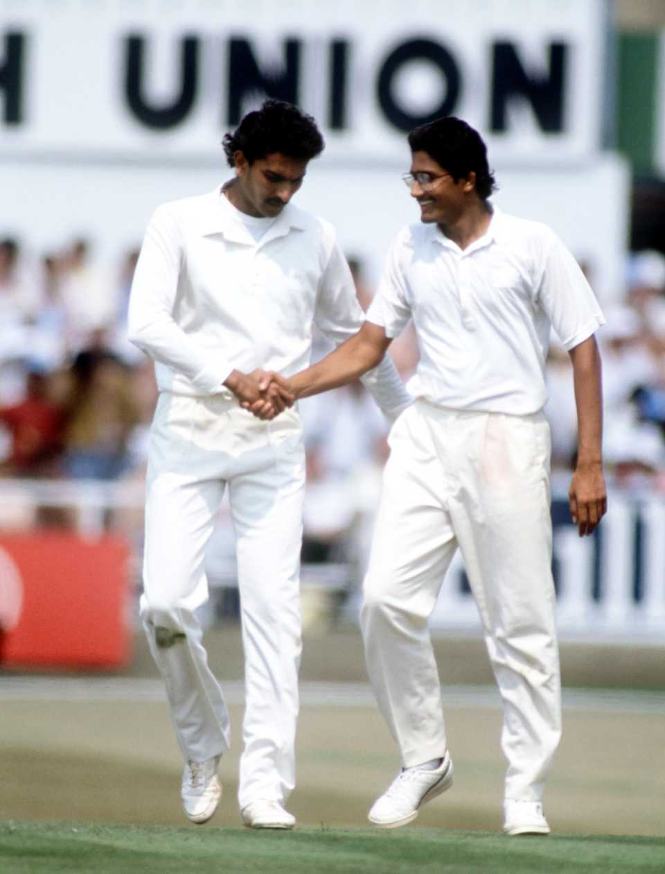 Anil Kumble shakes hands with Ravi Shastri, England v India, 1st ODI, Headingley, July 18, 1990