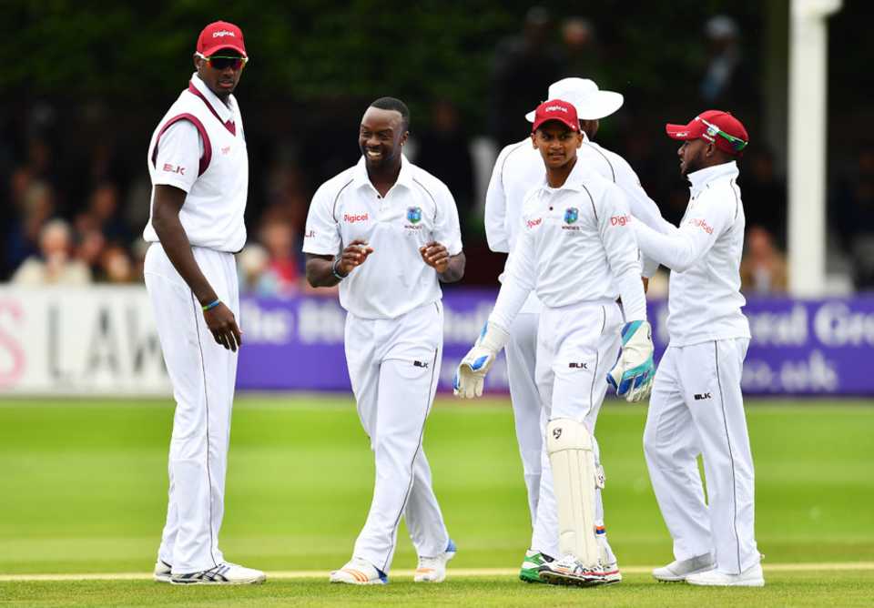 Kemar Roach produced a three-wicket burst with the new ball