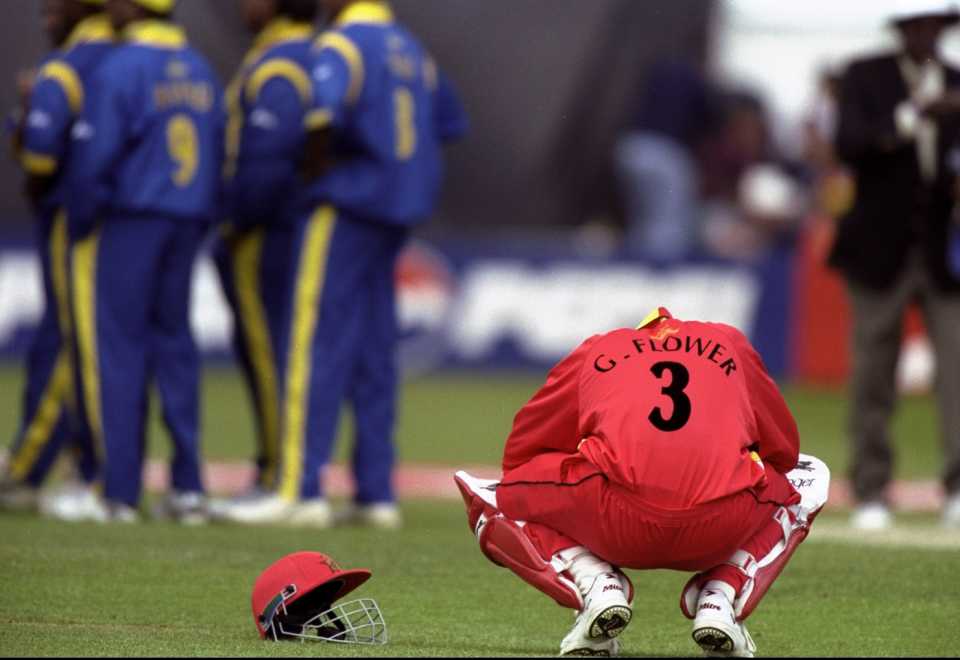 Grant Flower despairs after a wicket falls, Zimbabwe v Sri Lanka, 1999 World Cup, Worcester, May 22, 1999
