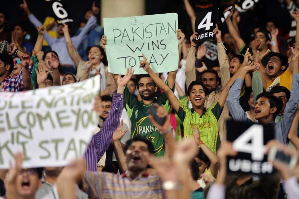 Pakistan fans celebrate cricket's return to the country