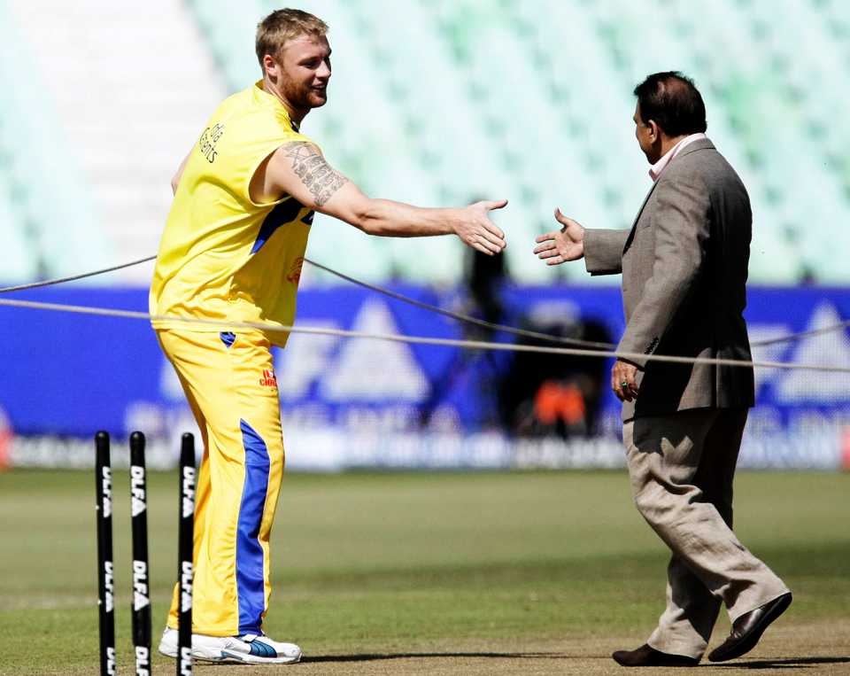 Andrew Flintoff shakes hands with Sunil Gavaskar