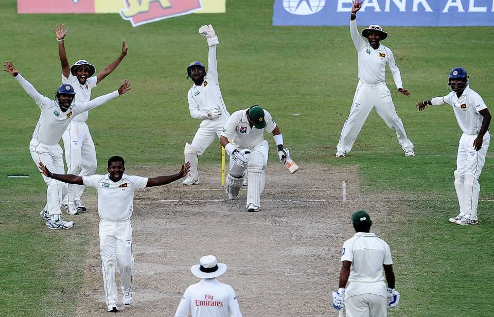 Misbah-ul-Haq survives an appeal, Pakistan v Sri Lanka, 3rd Test, Sharjah, 5th day, November 7, 2011