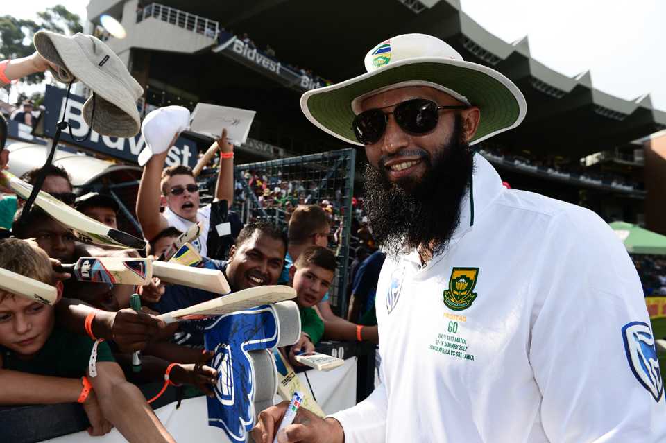 Hashim Amla signs autographs for fans