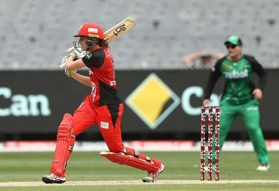 Amy Satterthwaite earned a Super Over with a last-ball six, Melbourne Stars v Melbourne Renegades, WBBL, Melbourne, January 20, 2018