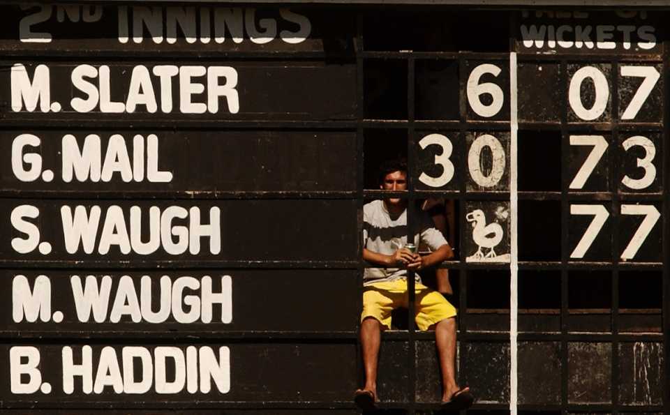 The scoreboard shows a duck against Steve Waugh's name