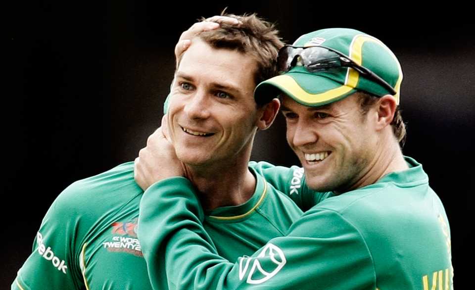 AB de Villiers and Dale Steyn celebrate a wicket, Scotland v South Africa, ICC World Twenty20, The Oval, June 7, 2009
