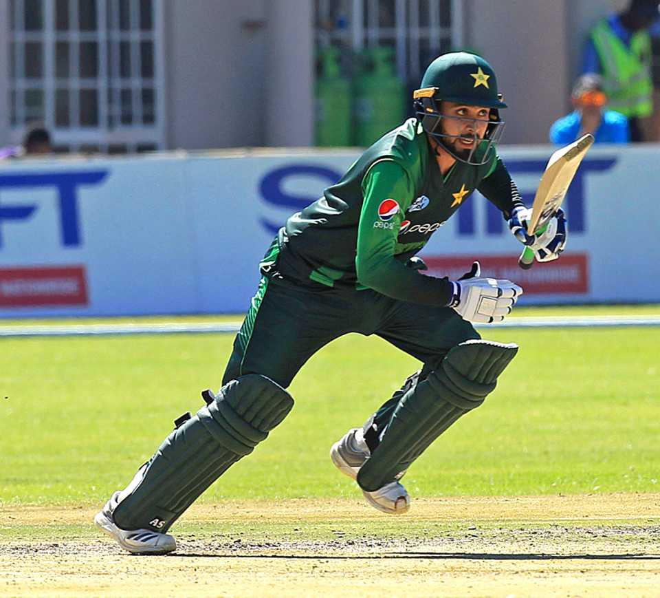 Faheem Ashraf sets off for a run, Australia v Pakistan, T20I tri-series second match, Harare, July 2, 2018