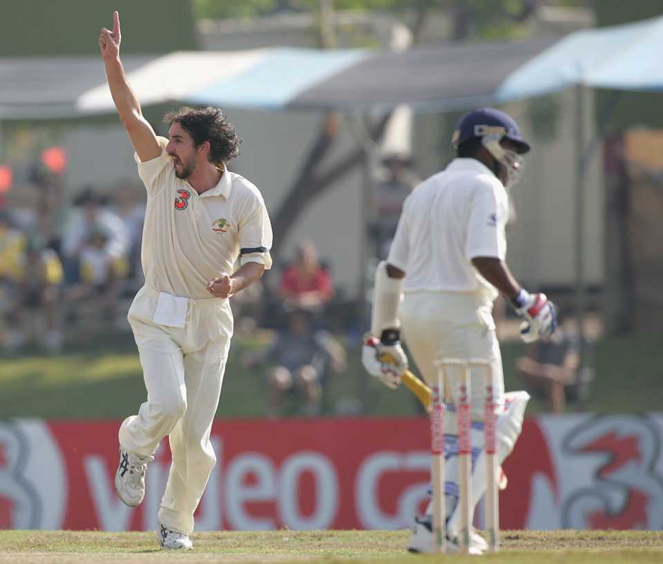 Jason Gillespie celebrates the wicket of Mahela Jayawardene