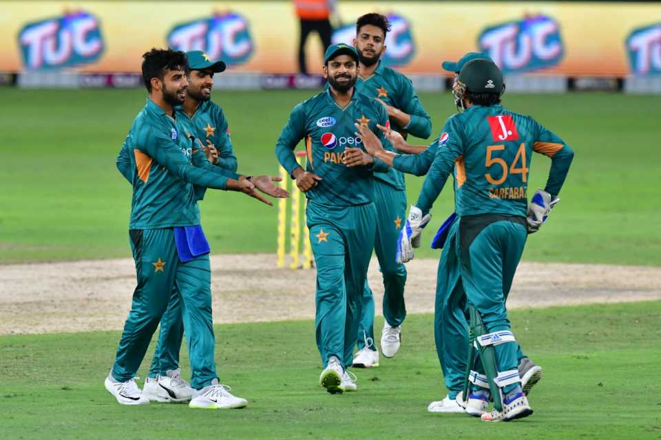 Shadab Khan choked Australia's middle order to pick up three wickets