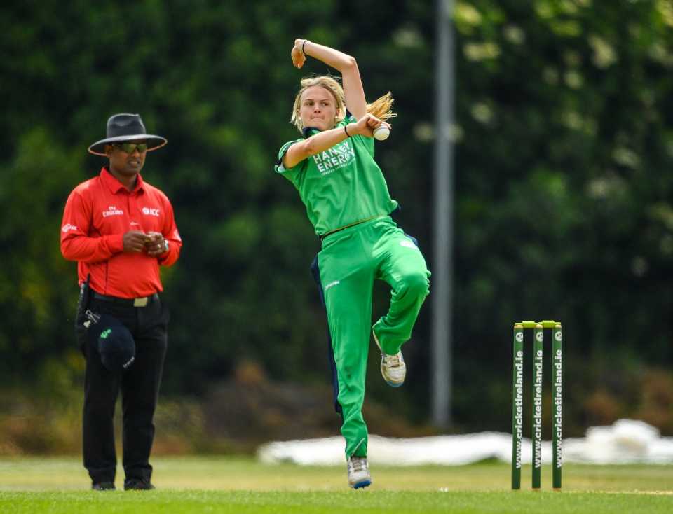 Gaby Lewis runs in to bowl, Ireland v New Zealand, 1st ODI, Dublin, June 8, 2018