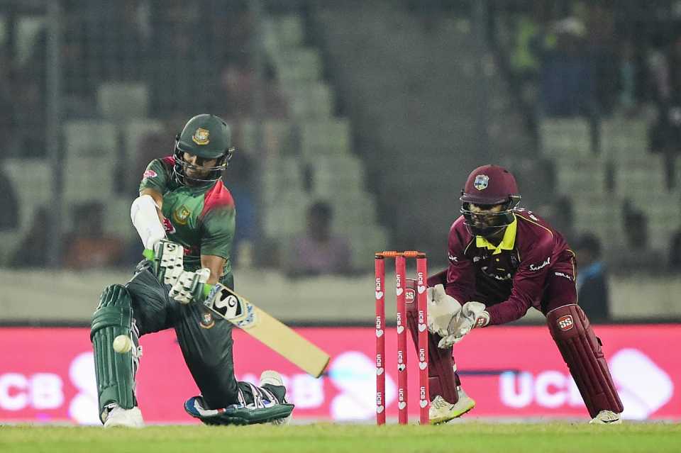 Shakib Al Hasan sets himself up for a slog-sweep, Bangladesh v West Indies, 1st ODI, Dhaka, December 9, 2018