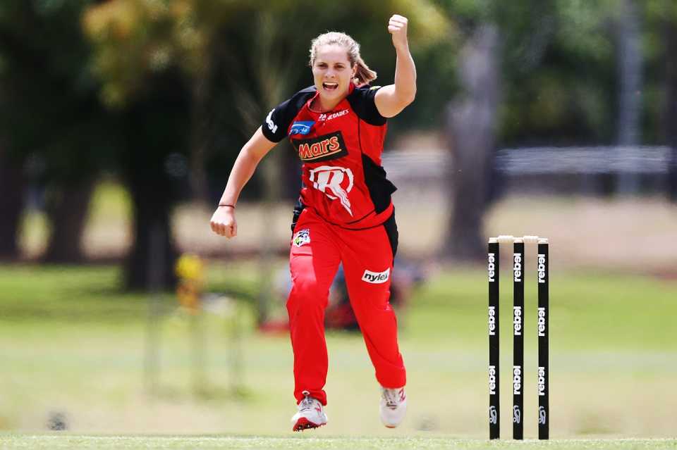 Sophie Molineux celebrates a wicket, Brisbane Heat v Melbourne Renegades, WBBL 2018-19, Geelong, December 16, 2018