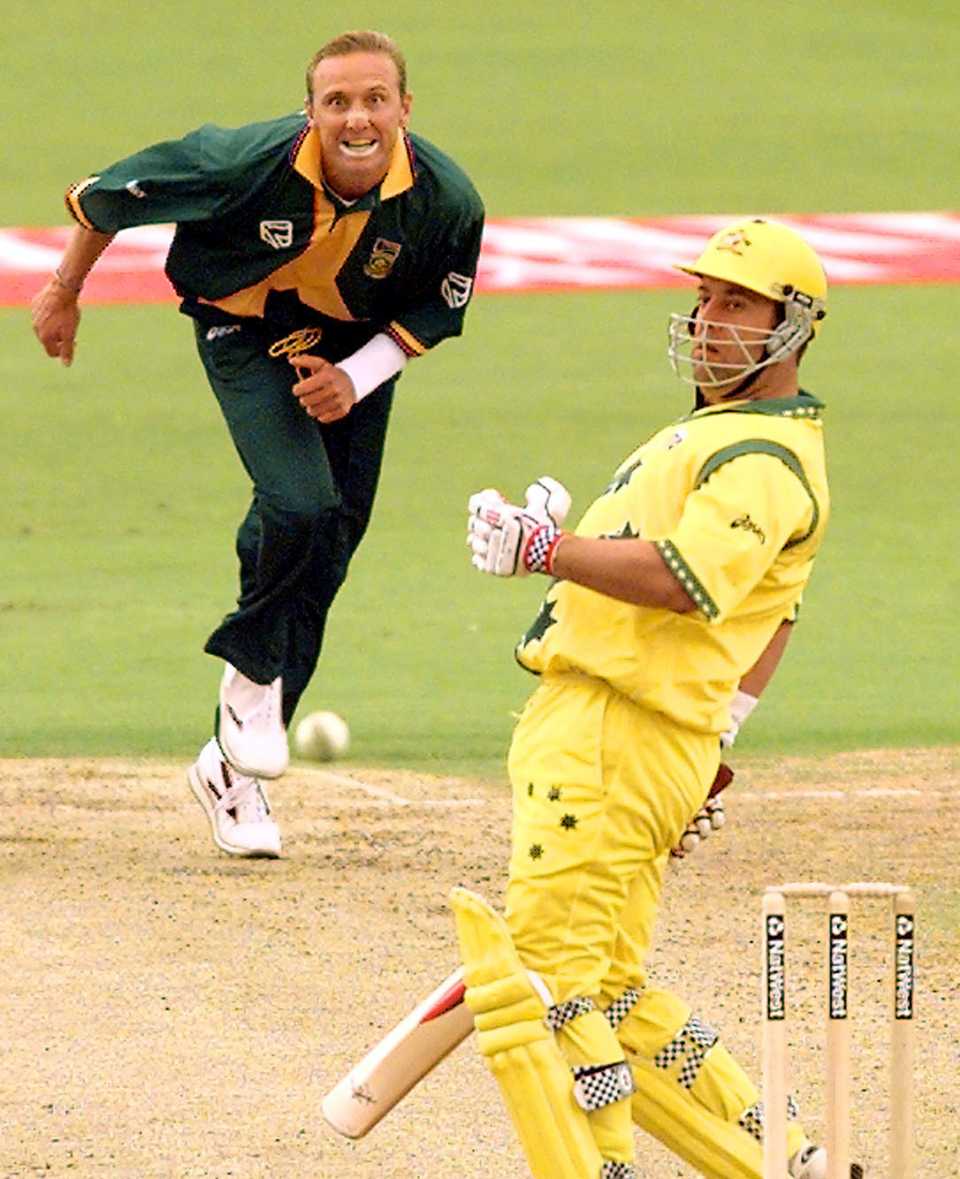 Darren Lehmann is caught off Allan Donald's bowling, Australia v South Africa, 2nd semi-final, World Cup, Edgbaston, Birmingham, June 17, 1999