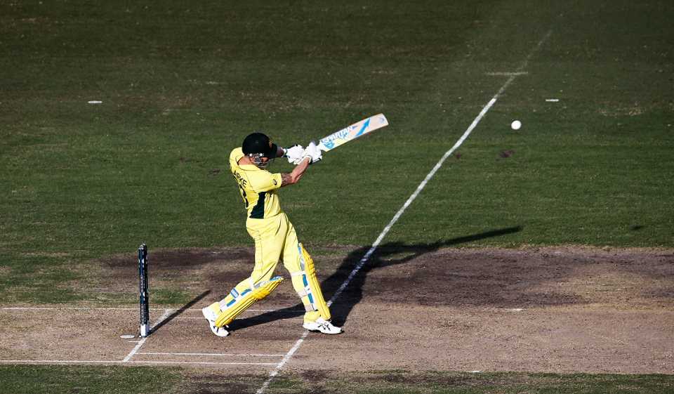 Michael Clarke pulls, Australia v India, World Cup 2015, 2nd semi-final, Sydney, March 26, 2015