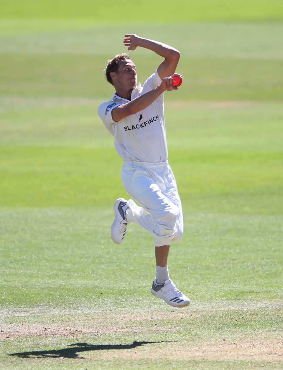 Worcestershire bowler Charlie Morris in action