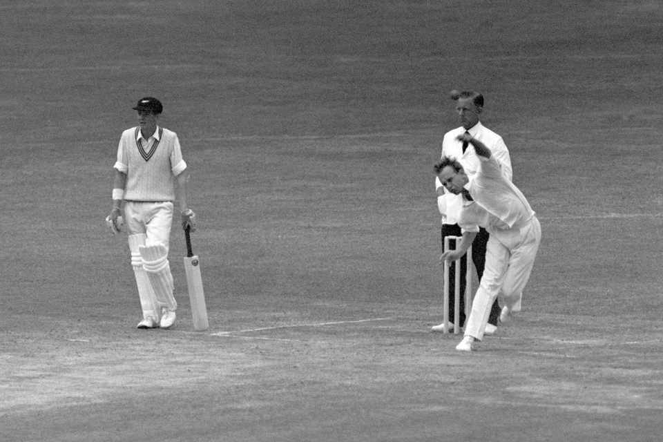 Derek Underwood bowls, England v New Zealand, first Test, Lord's, day four, July 28, 1969