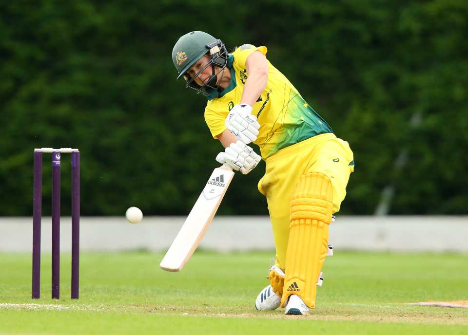 Ellyse Perry goes over the off side