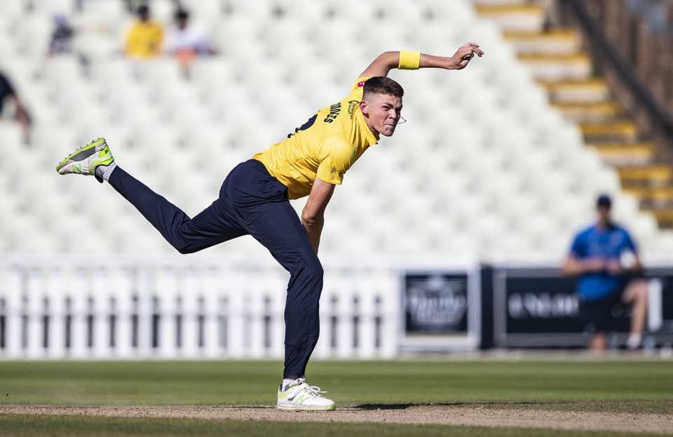 Henry Brookes bowls in front of a nearly-deserted Edgbaston as fans flocked to the concourse to watch Ben Stokes' heroics