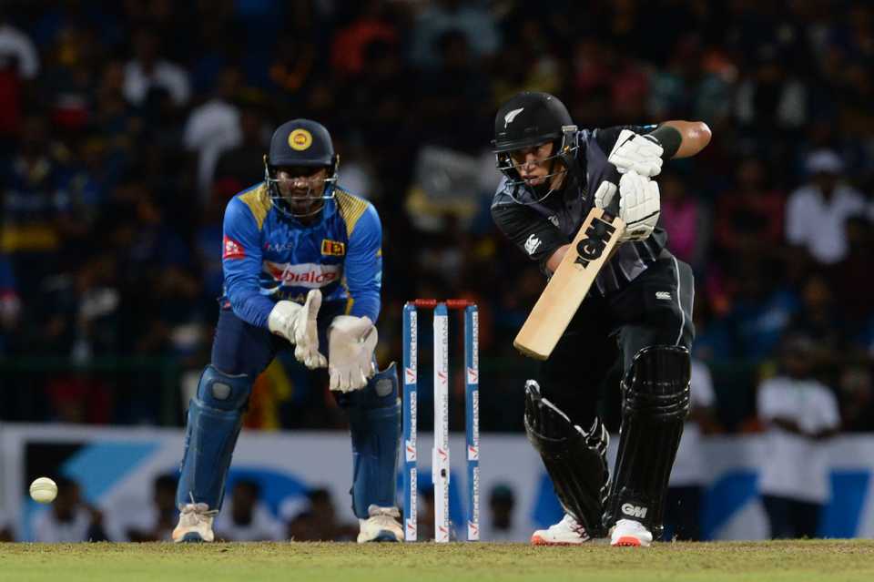 Ross Taylor keeps his eyes on the ball, Sri Lanka v New Zealand, 1st T20I, Pallekele, September 1, 2019