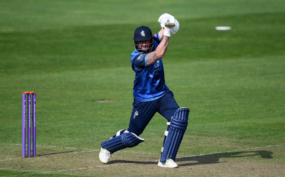 Darren Stevens has signed on for another year with Kent