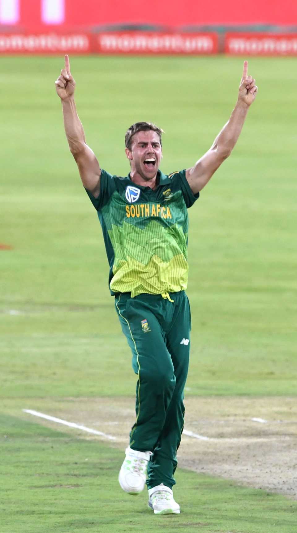 Anrich Nortje has shown that he is a wicket-taking option even when conditions don't suit him, South Africa v Sri Lanka, 2nd ODI, Centurion, March 6, 2019