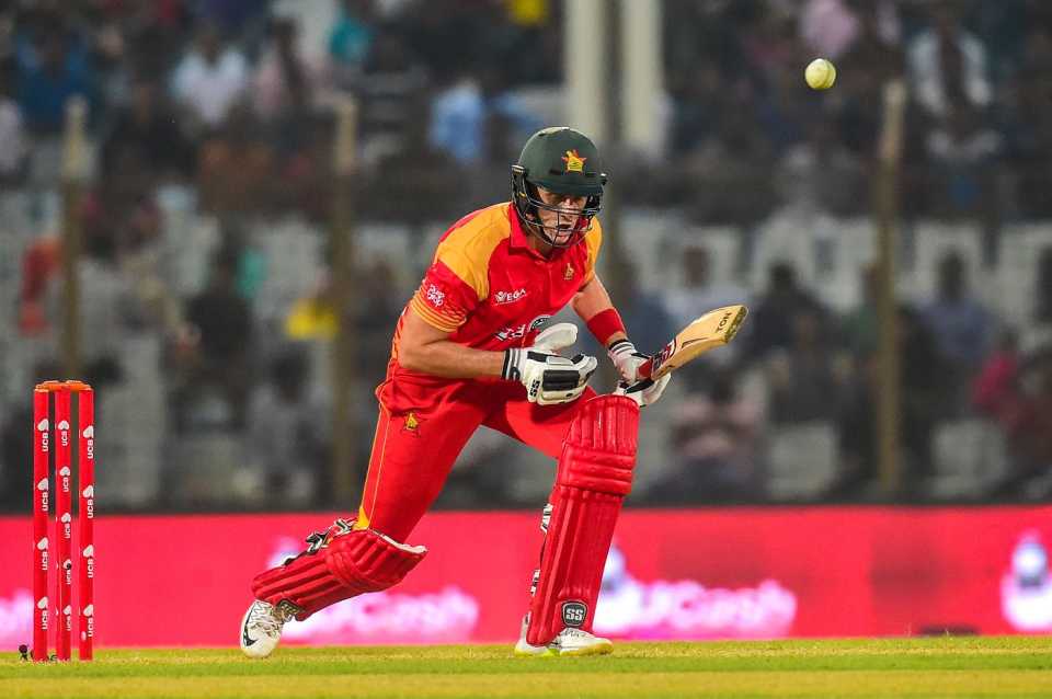 Peter Moor in full flow, Bangladesh v Zimbabwe, 2nd ODI, Chittagong, October 24, 2018