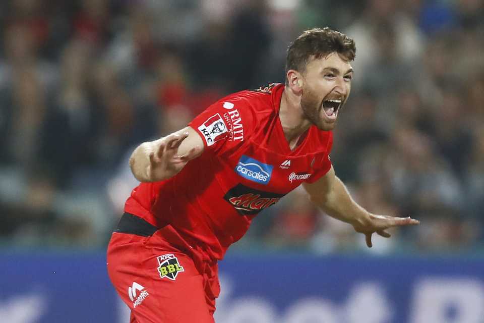 Richard Gleeson goes up in an appeal, Melbourne Renegades v Perth Scorchers, BBL 2019-20, Geelong, January 7, 2020