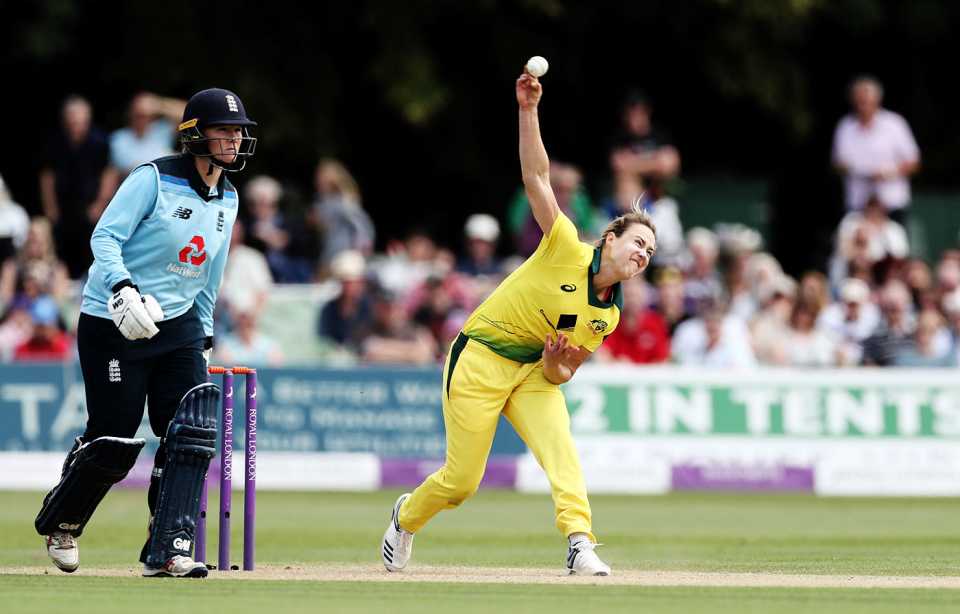 Ellyse Perry beat Shelley Nitschke's Australian record of best innings figures by two runs, England v Australia, 3rd ODI, Women's Ashes, Canterbury, July 7, 2019