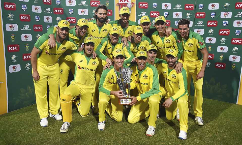 Australia celebrate after sealing the T20I series, South Africa v Australia, 3rd T20I, Newlands, February 26, 2020
