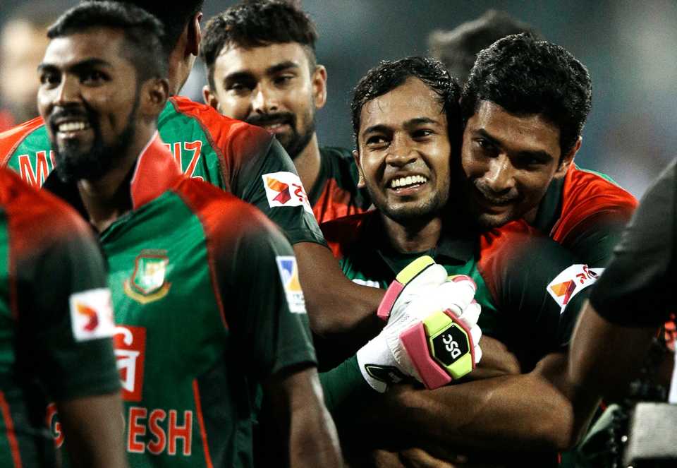 Bangladesh captain Mahmudullah hugs Mushfiqur Rahim after his match-winning knock, Bangladesh v Sri Lanka, Nidahas T20I Tri-series, Colombo, March 10, 2018