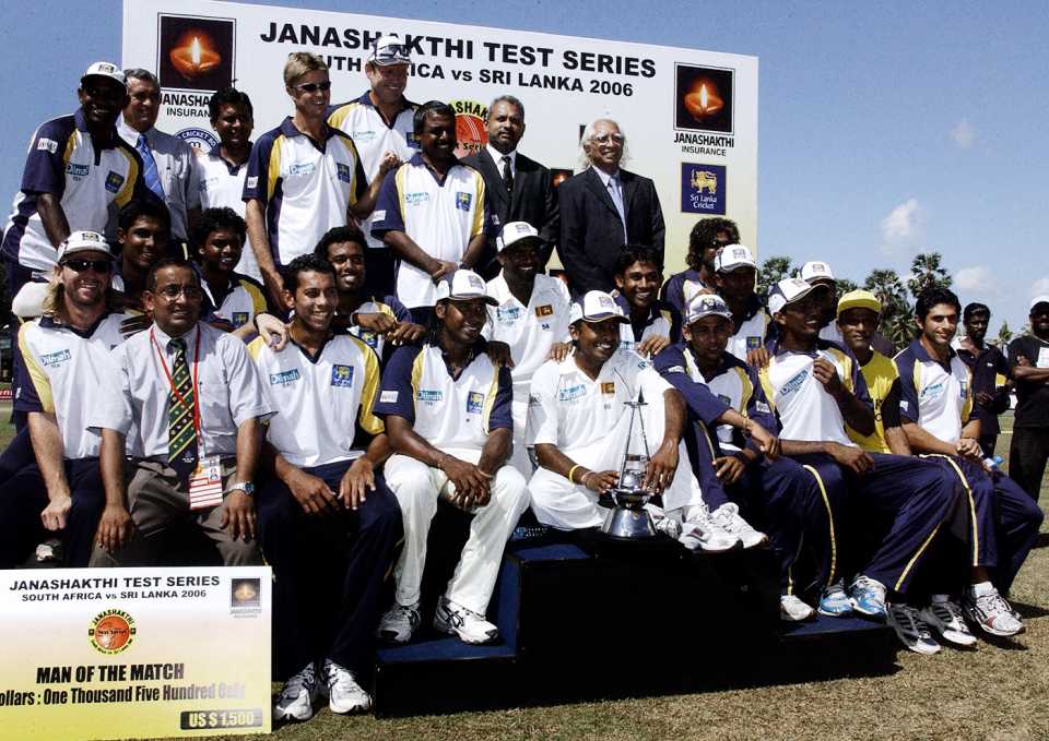 Sri Lanka pose with the series trophy