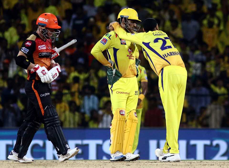 Harbhajan Singh leans on MS Dhoni after taking David Warner's wicket, Chennai Super Kings v Sunrisers Hyderabad, IPL 2019, Chennai, April 23, 2019