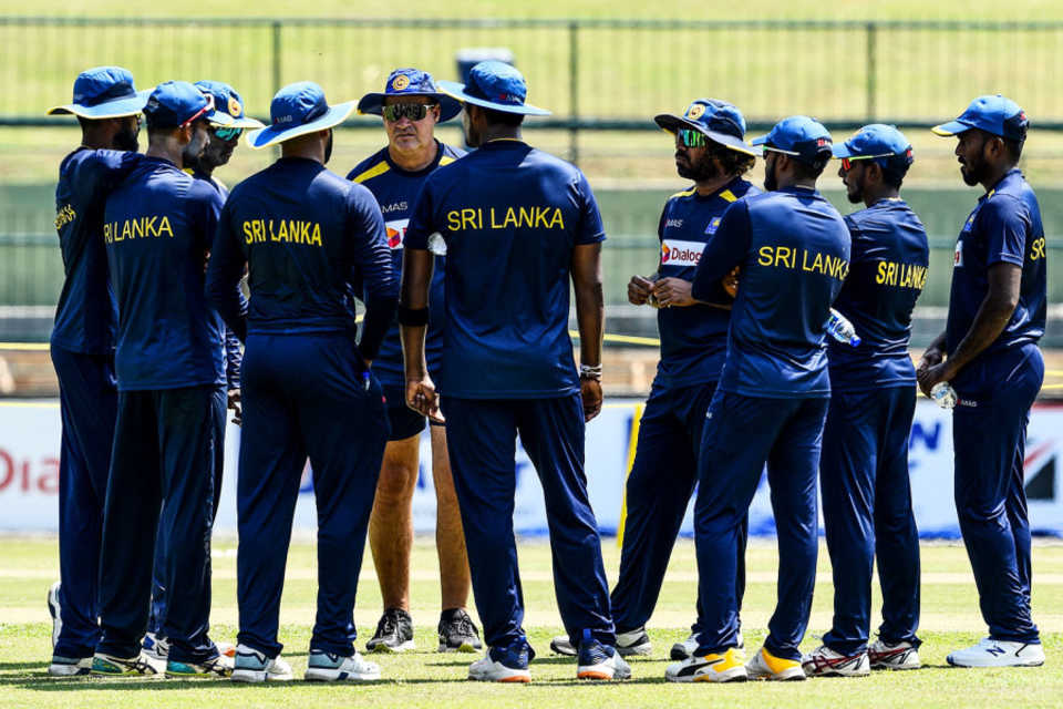 Sagi works with Sri Lankan squad at training camp - Swardeston Cricket Club