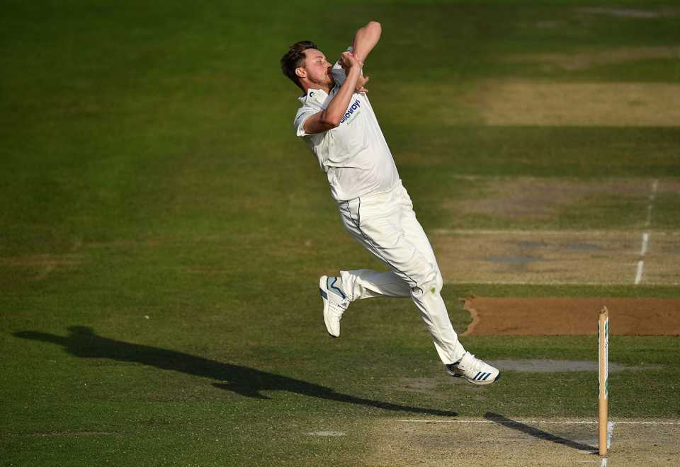 Ollie Robinson in his delivery stride, Specsavers County Championship, Division 2, Sussex v Middlesex, 1st Central County Ground, August 20, 2019 in Hove, England