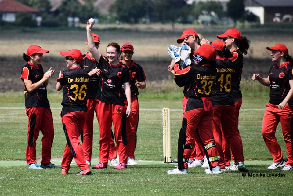 Fifteen-year-old Emma Bargna took a record 5 for 9, Austria v Germany, 2nd T20I, Seebran, August 13, 2020